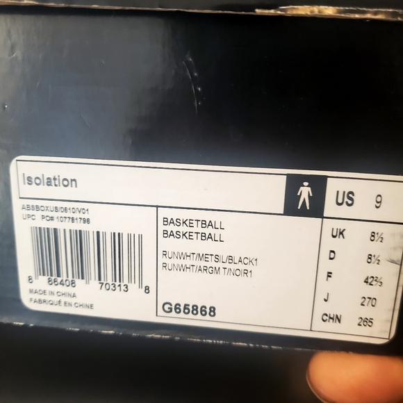 Adidas isolation basketball shoe size 9 - Picture 7 of 7